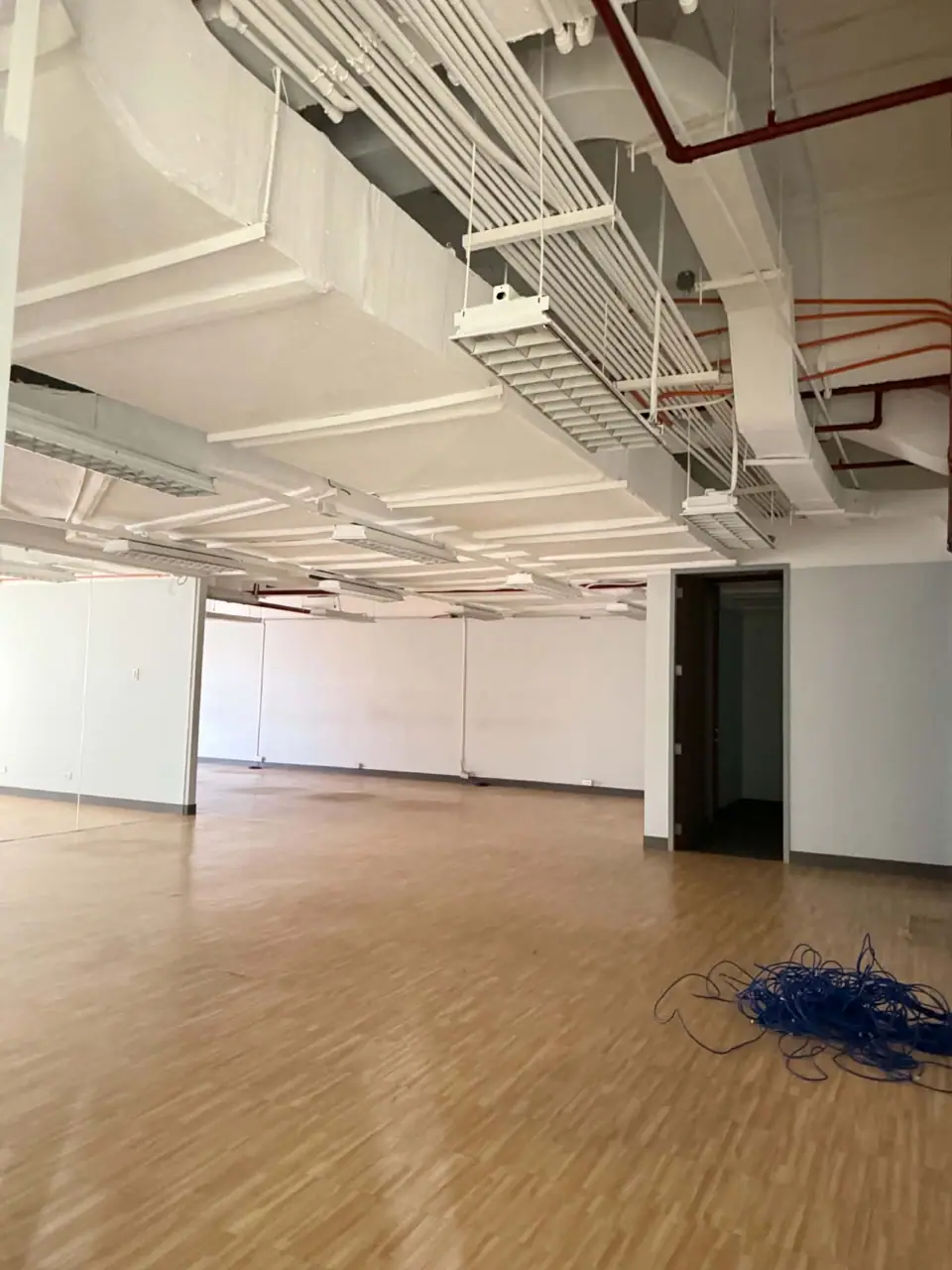 236 sqm Office for Lease, JMT Corporate Condominium photo 2