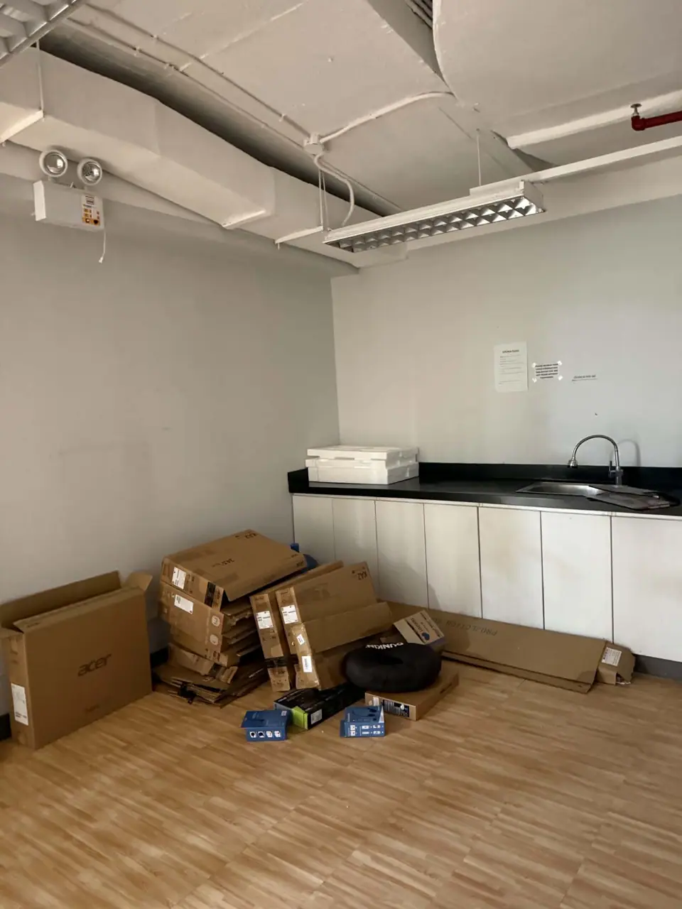 236 sqm Office for Lease, JMT Corporate Condominium photo 6
